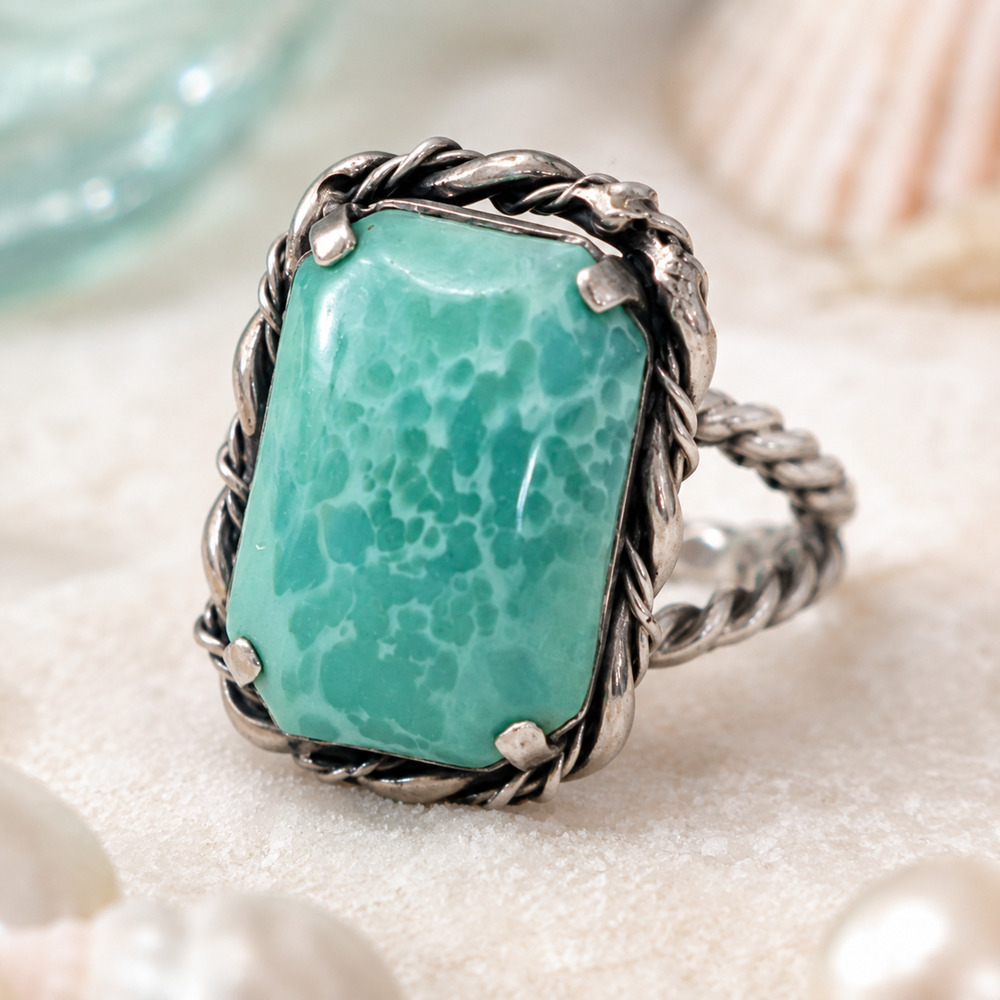 Vintage W Germany Green Peking Glass Cocktail Ring Size 7 Mermaidcore Coastal